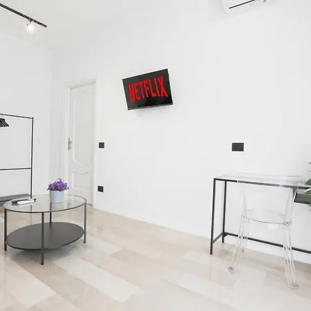 New Modern Flat 10 Minutes Walk From Station Lägenhet
