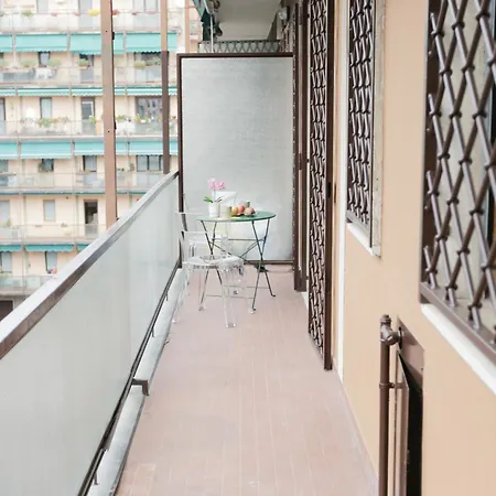 New Modern Flat 10 Minutes Walk From Station Lägenhet